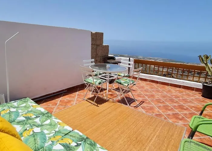 Lovely Two Bedroom With Amazing View Apartmán