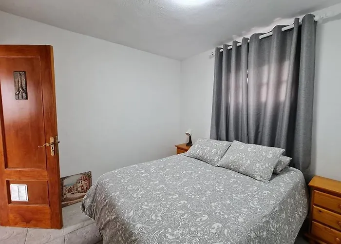 Appartement Lovely Two Bedroom With Amazing View *